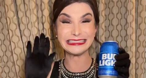 coors light trans|The Dylan Mulvaney and Bud Light Fiasco: Everything。